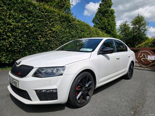 Skoda Octavia Saloon, Diesel, 2015, White