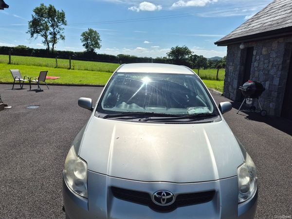 Toyota Auris Hatchback, Diesel, 2008, Silver