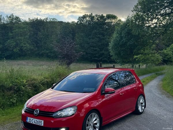 Volkswagen Golf Hatchback, Diesel, 2010, Red