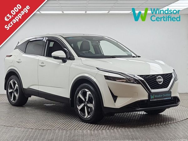 Nissan Qashqai MPV, Petrol, 2022, White