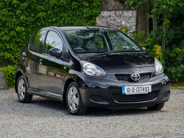 Toyota Aygo Hatchback, Petrol, 2010, Black
