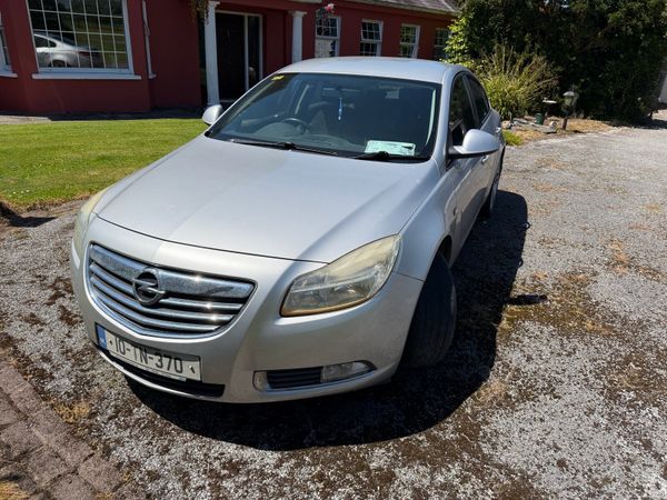 Opel Insignia Saloon, Diesel, 2010, Silver