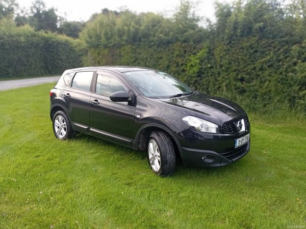 Nissan Qashqai Hatchback, Diesel, 2011, Black