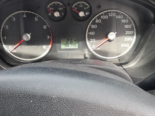 Ford Focus Estate, Petrol, 2006, Silver