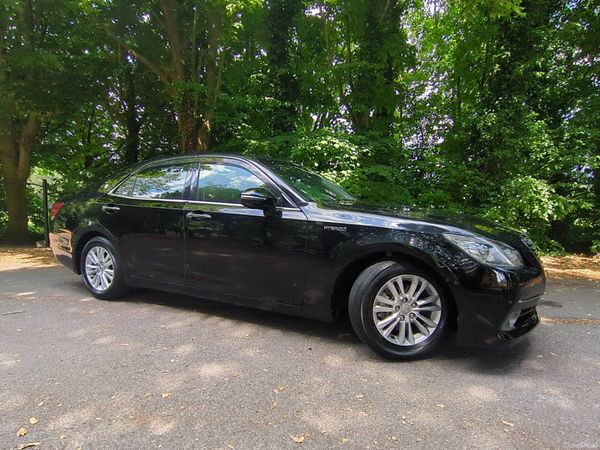 Toyota Crown Saloon, Petrol Hybrid, 2013, Black