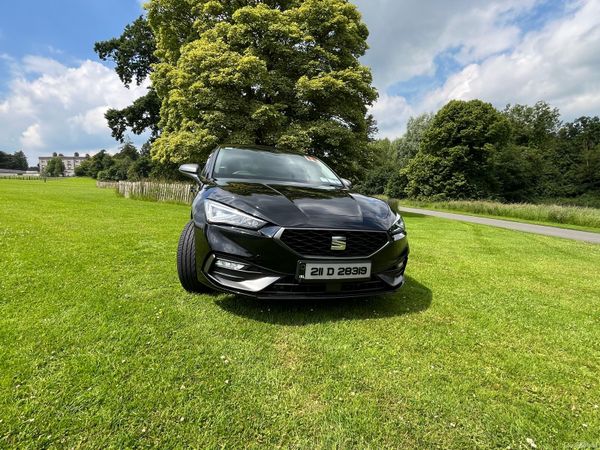 SEAT Leon Estate, Petrol Plug-in Hybrid, 2021, Black