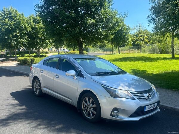 Toyota Avensis Saloon, Diesel, 2014, Silver
