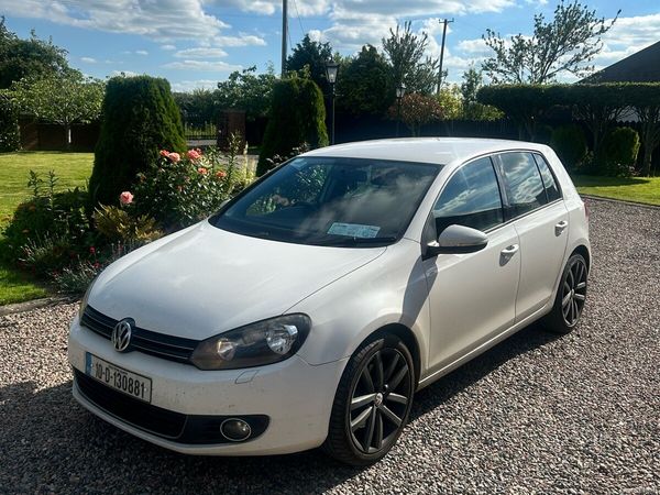Volkswagen Golf Hatchback, Petrol, 2010, White