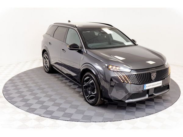 Peugeot 5008 SUV, Electric, 2026, Grey