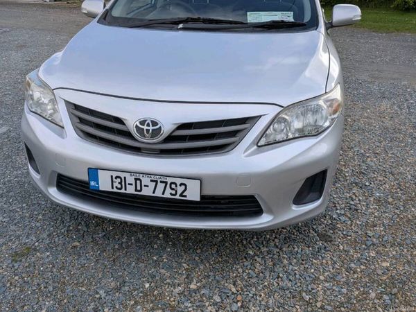 Toyota Corolla Saloon, Diesel, 2013, Silver
