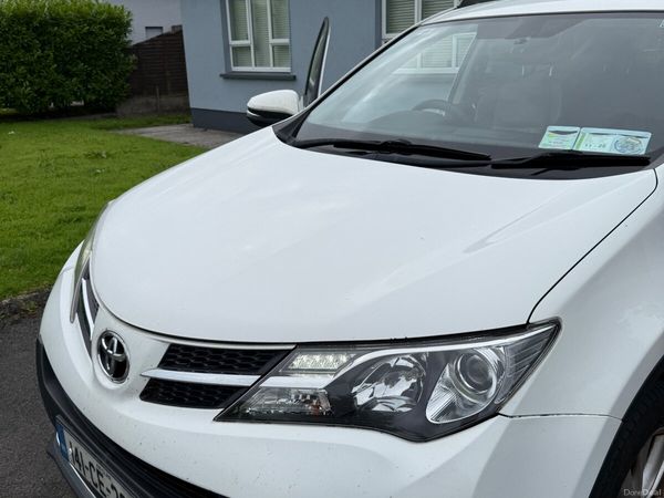 Toyota RAV4 SUV, Diesel, 2014, White