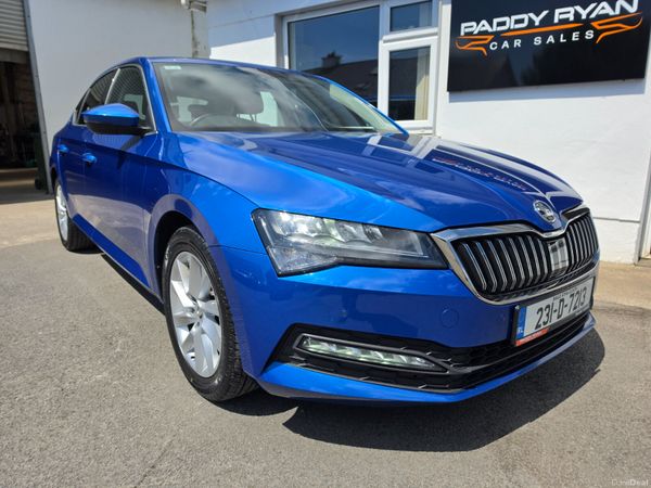Skoda Superb Saloon, Diesel, 2023, Blue
