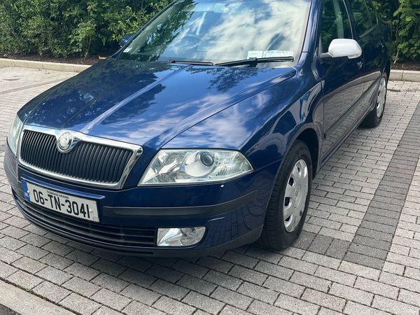 Skoda Octavia Hatchback, Petrol, 2006, Blue