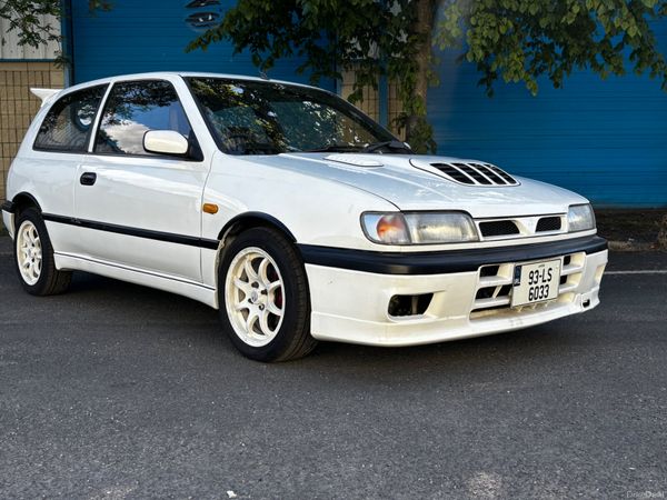 Nissan Pulsar Hatchback, Petrol, 1993, White