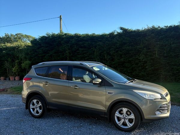 Ford Kuga SUV, Diesel, 2014, Gold
