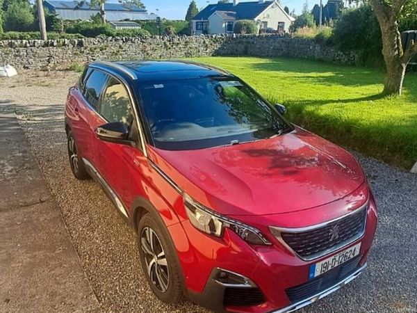 Peugeot 3008 MPV, Diesel, 2019, Red