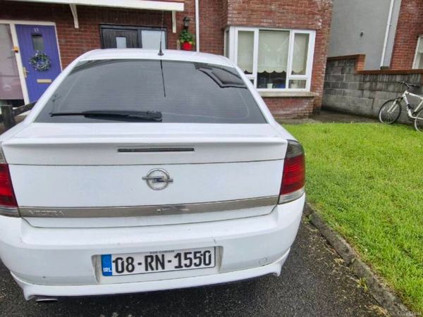 Opel Vectra Hatchback, Petrol, 2008, White