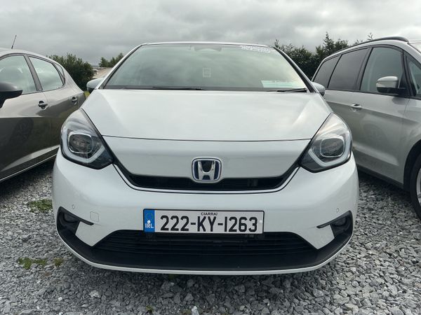 Honda Fit Hatchback, Petrol Hybrid, 2022, White