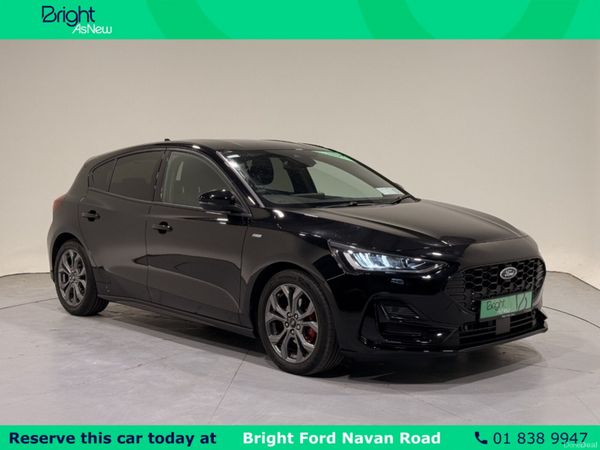 Ford Focus Hatchback, Petrol, 2024, Black