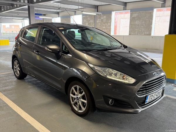 Ford Fiesta Hatchback, Diesel, 2017, Grey