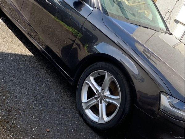 Audi A4 Saloon, Diesel, 2015, Grey