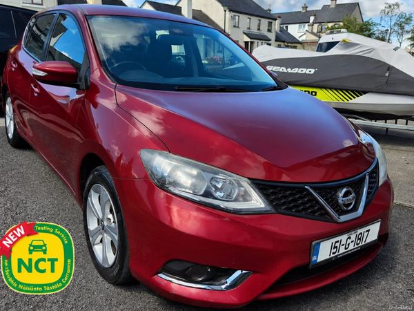 Nissan Pulsar Hatchback, Diesel, 2015, Red