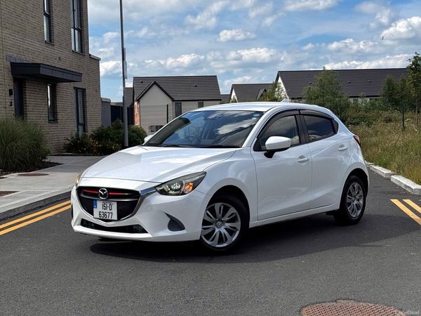 Mazda Demio MPV, Petrol, 2015, White