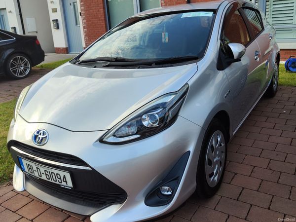 Toyota Aqua Hatchback, Petrol Hybrid, 2018, Silver