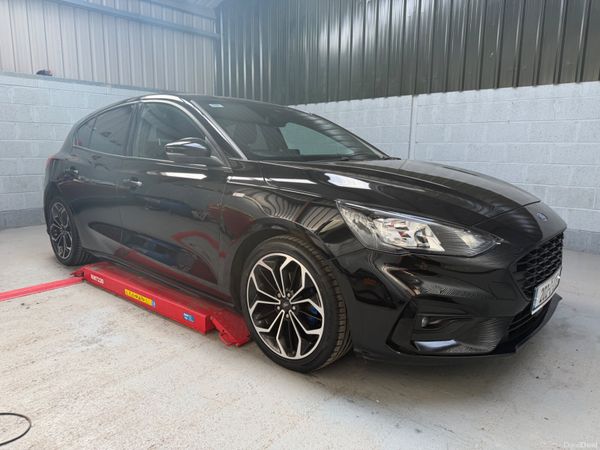 Ford Focus Hatchback, Diesel, 2020, Black