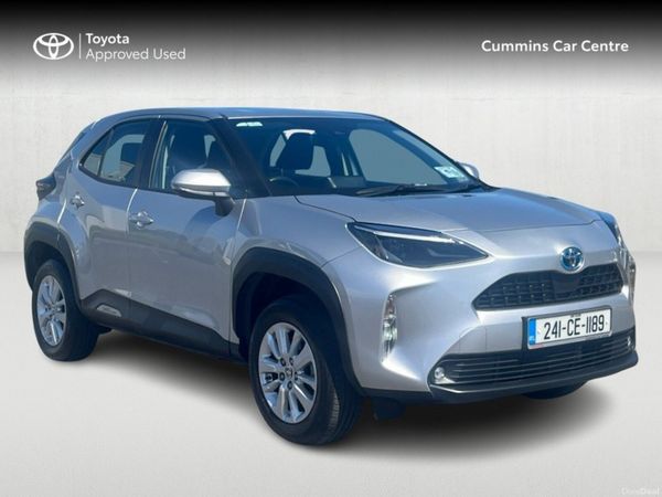 Toyota Yaris Cross Hatchback, Petrol Hybrid, 2024, Silver