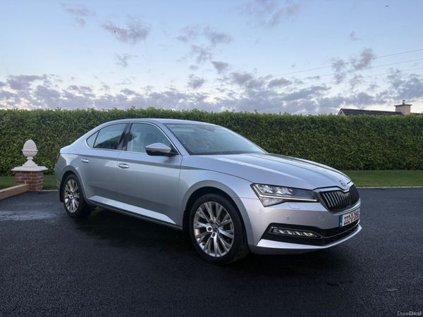 Skoda Superb Saloon, Diesel, 2022, Grey