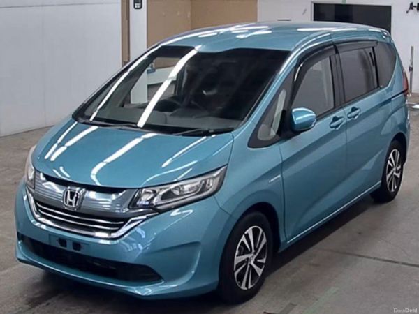 Honda Freed MPV, Petrol Hybrid, 2016, Green