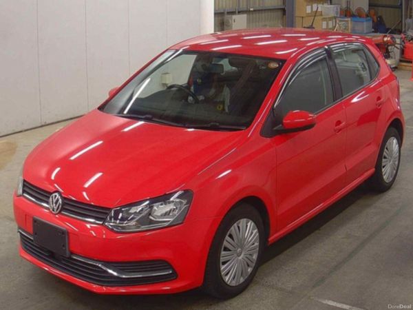 Volkswagen Polo Hatchback, Petrol, 2015, Red