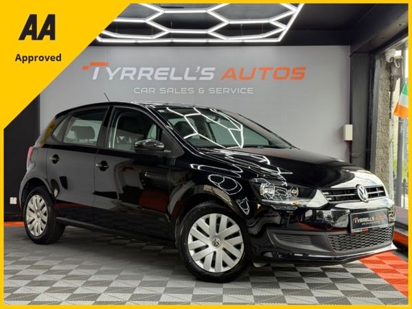 Volkswagen Polo Hatchback, Petrol, 2013, Black