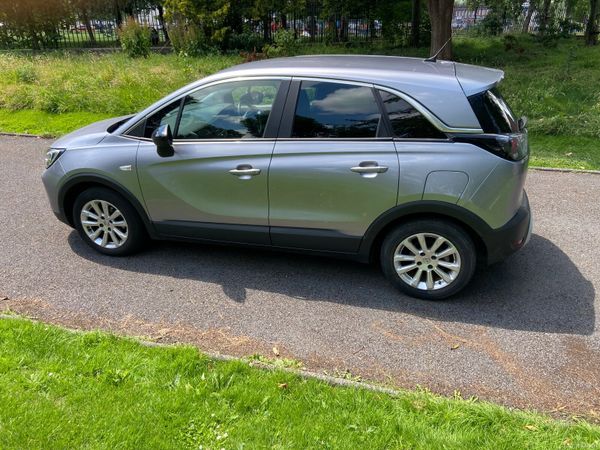 Opel Crossland X SUV, Petrol, 2022, Grey