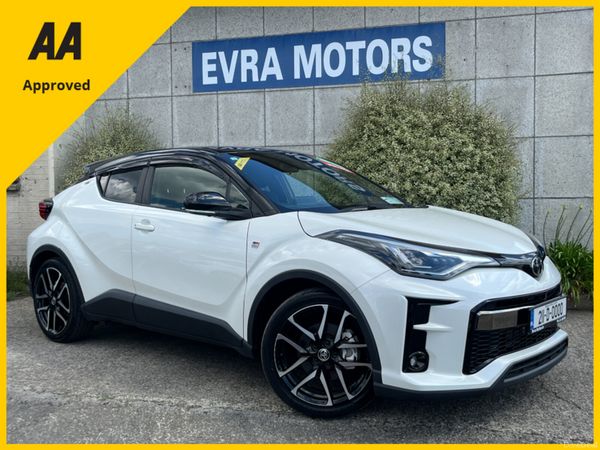 Toyota C-HR SUV, Petrol Hybrid, 2021, White