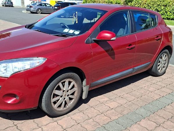 Renault Megane Hatchback, Diesel, 2012, Red