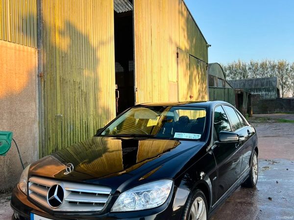 Mercedes-Benz C-Class Saloon, Diesel, 2011, Black