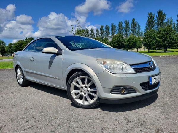Opel Astra Convertible, Petrol, 2009, Yellow