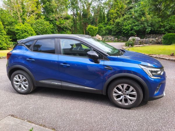 Renault Captur Hatchback, Petrol, 2021, Blue