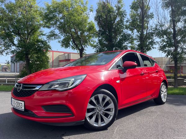 Opel Astra Hatchback, Petrol, 2017, Red