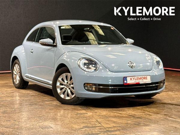 Volkswagen Beetle Hatchback, Petrol, 2015, Blue