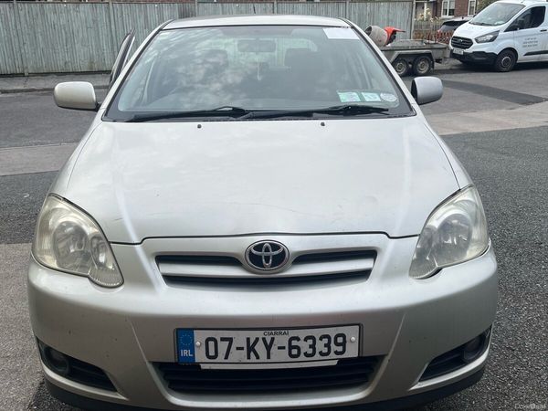 Toyota Corolla Hatchback, Petrol, 2007, Silver