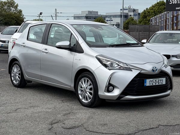 Toyota Yaris Hatchback, Petrol Hybrid, 2017, Grey