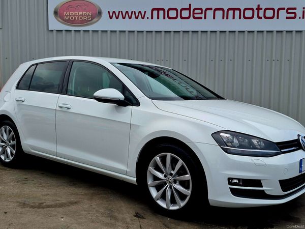 Volkswagen Golf Hatchback, Petrol, 2017, White