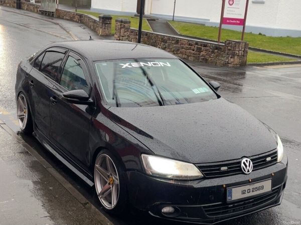 Volkswagen Jetta Saloon, Diesel, 2012, Black