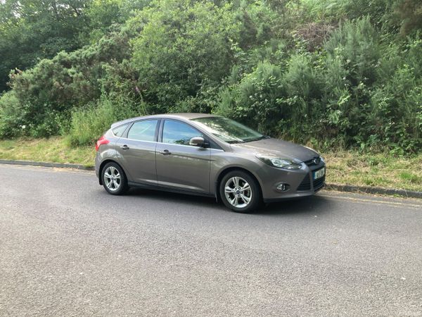 Ford Focus Hatchback, Diesel, 2014, Brown