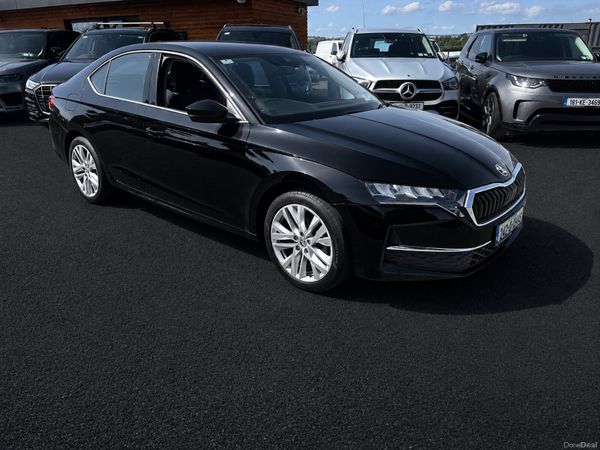 Skoda Octavia Saloon, Diesel, 2024, Black