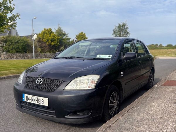 Toyota Corolla Hatchback, Petrol, 2004, Black