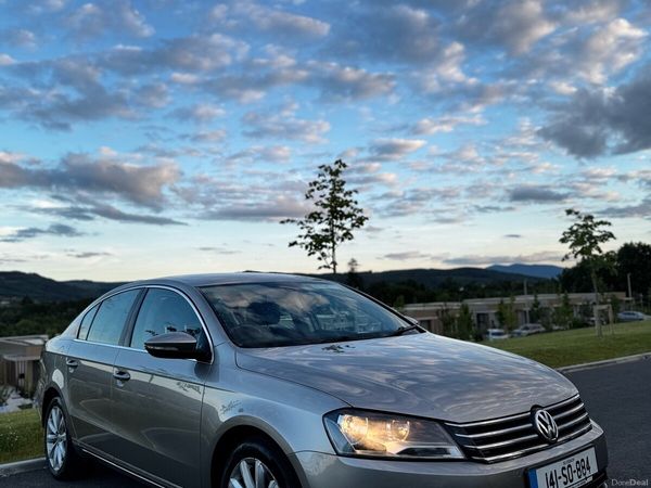Volkswagen Passat Saloon, Diesel, 2014, Brown